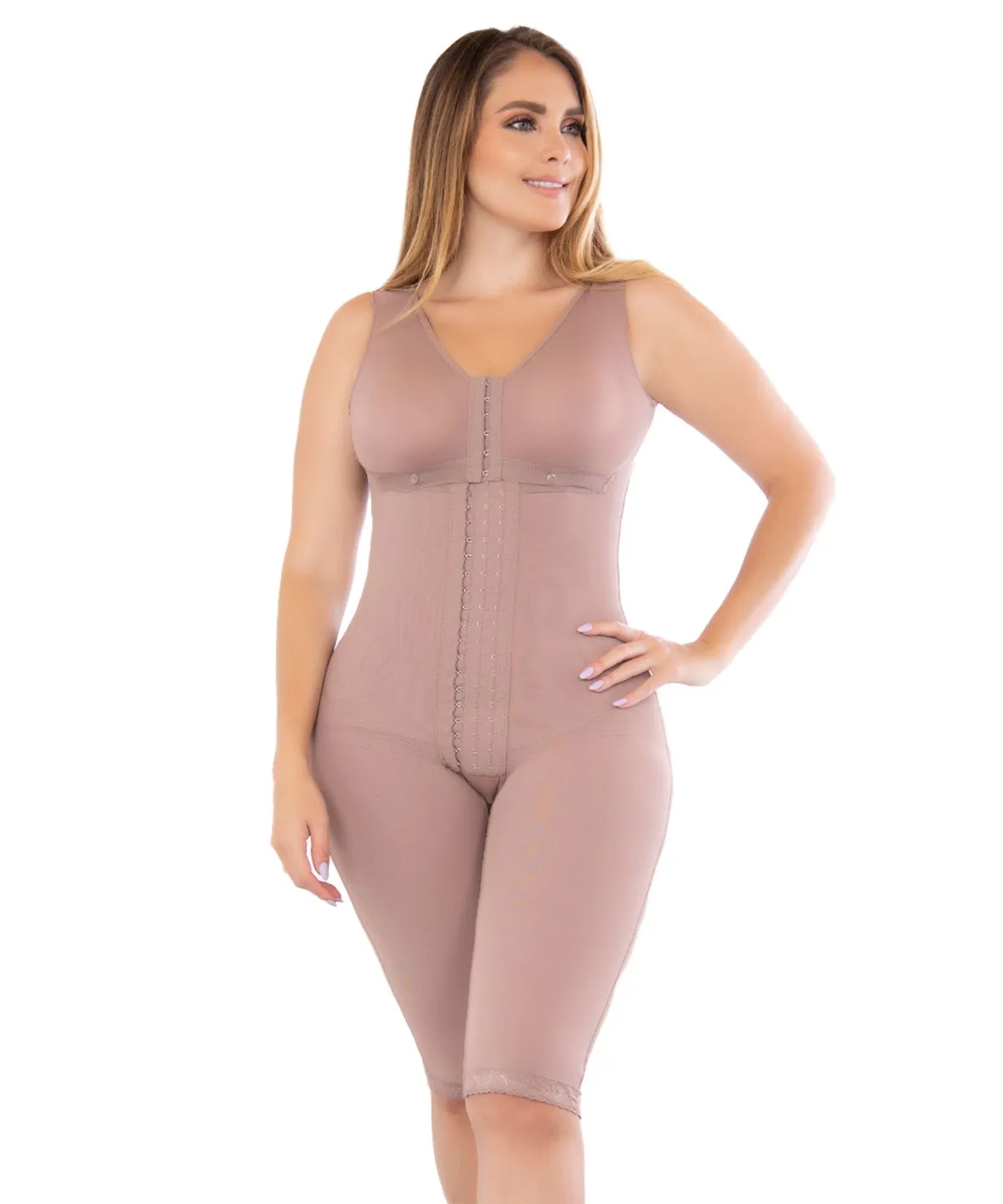 167701-1200-auto.webp FAJA POST CIRUGIA BUSTO ABDOMEN BROCHE RODILLA REF. 12052 - Image 1